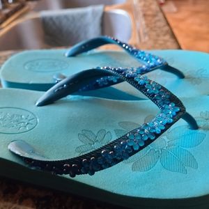 Flip-flops sz 7 hippie boho flower
